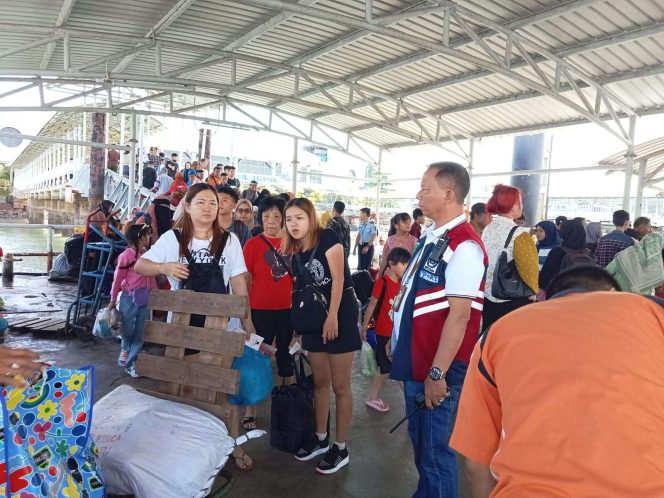 
					Suasana Terminal Ferry Internasional Sekupang Batam. Foto: BP Batam