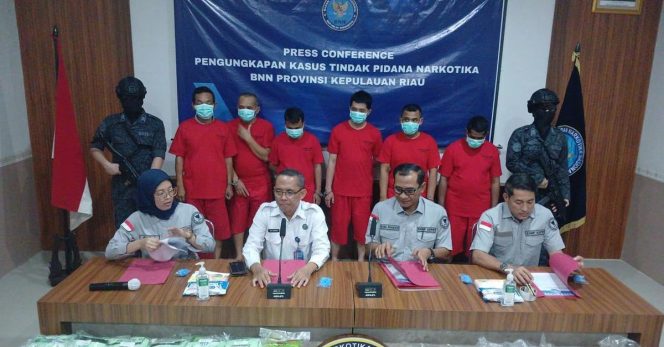 
					 BNNP Kepri paparan pengungkapan kasus narkoba Foto: Alamudin Hamapu/detikcom