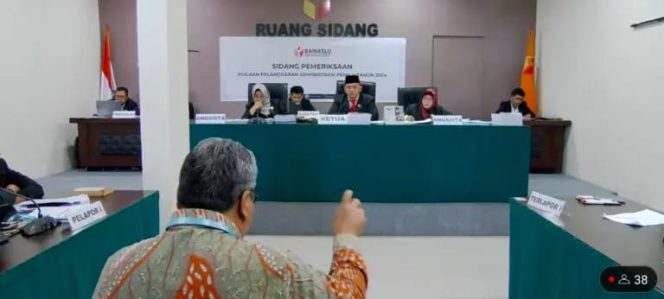 
					Sidang lanjutan Bawaslu Kepri kemarin  dalam sidang kasus dugaan pelanggaran administrasi pemilu 2024.