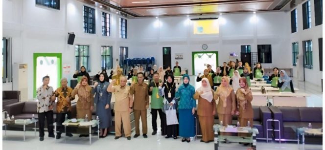 
					DKUPP Kabupaten Bintan menggelar ‘Pelatihan Pengelolaan Bisnis dan Manajemen Kewirausahaan (Achievement Motivation Training)’ untuk memotivasi pelaku usaha.