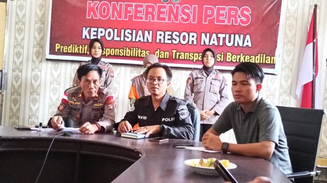 
					Konferensi Pers Polres Natuna terkait pencabulan anak di bawah umur.