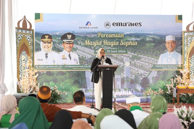 
					Hadiri Peresmian Masjid Hagia Sophia, Marlin Agustina Dukung Syiar Agama di Batam