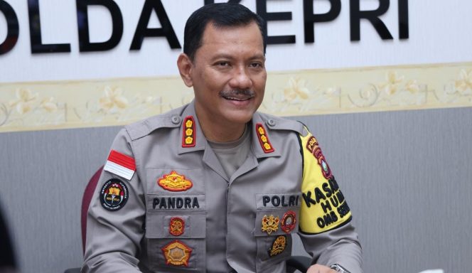 
					Kabidhumas Polda Kepri Kombes. Pol. Zahwani Pandra Arsyad.