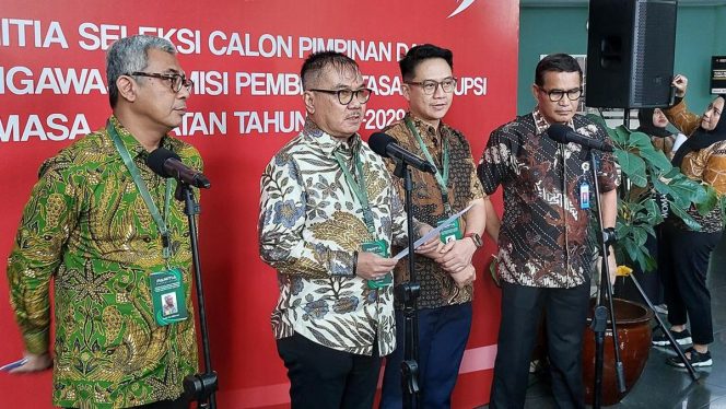 
					Pansel capim KPK periode 2024-2029 menyebut ada tujuh capim KPK tak hadir dalam tes tertulis. Foto: DETIKCOM