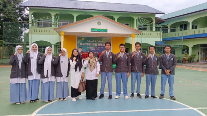 
					Siswa MAN Batam Sukses Menjadi Paskibraka Pada HUT RI Ke-79 Tingkat Kota Batam.