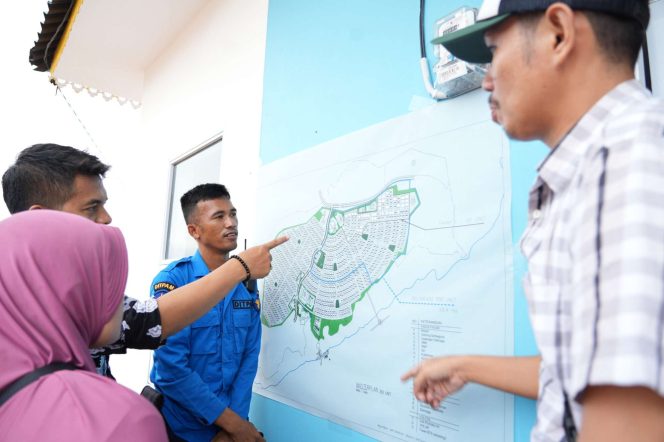 
					BP Batam memberikan kesempatan kepada warga terdampak pembangunan Rempang Eco-City untuk memilih lokasi hunian atau rumah baru sesuai site plan.