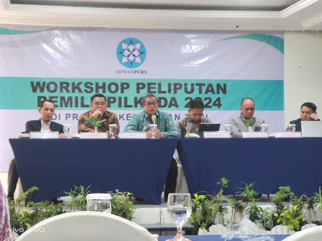 
					Dewan Pers, gelar Workshop Peliputan Pemilu Pilkada Kepri Tahun 2024, di Harris Resort Waterfront, Marina, Batam, Kepri.