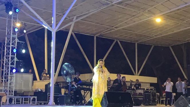 
					Hetty Koes Endang Meriahkan Dataran Engku Putri pada “Back to 80’s Memories in Kepulauan Riau”