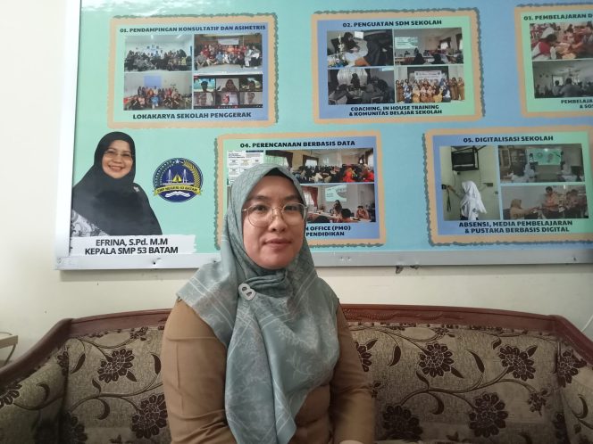 
					Deviren Maihardi, Wakil Kesiswaan SMPN 53 Batam. Foto: Atika/HarianHaluanKepri