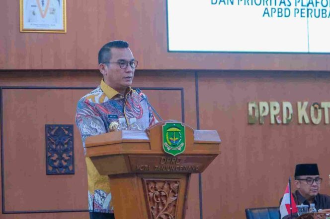 
					Pj Wali Kota Tanjungpinang, Andri Rizal menyampaikan rancangan KUA-PPAS APBD Perubahan Tahun Anggaran 2024, Kamis (1/8/2024).