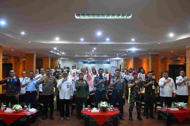 
					Calon peserta Paskibraka mengikuti diklat di hotel Pelangi, Rabu (7/8/2024).