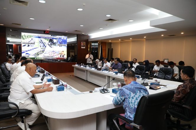 
					Badan Pengusahaan Batam (BP Batam) menerima kunjungan Benchmarking Tim BPK RI Keuangan Negara III, Selasa (27/8/2024) di Marketing Center BP Batam.