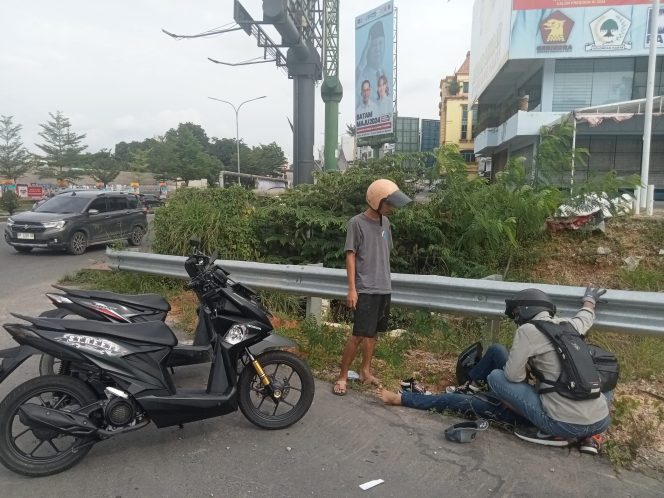 
					Kondisi korban di TKP Jum'at (30/8/2024) pada pukul 09.50 WIB.
Foto:Atika/HarianHaluanKepri