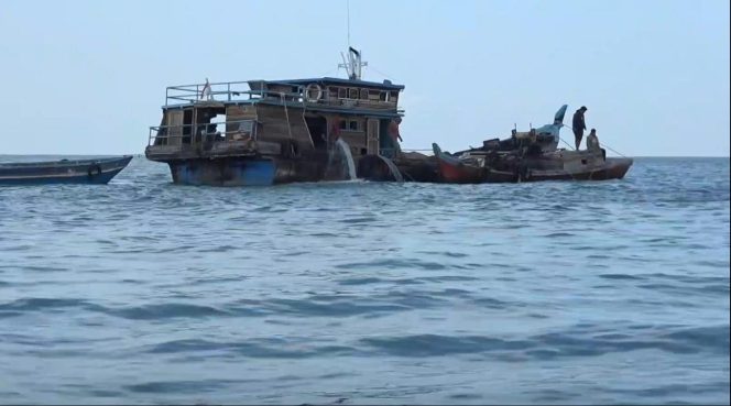 
					Kapal Penyedotan Pasir di Wilayah Perairan Laut Karimun
