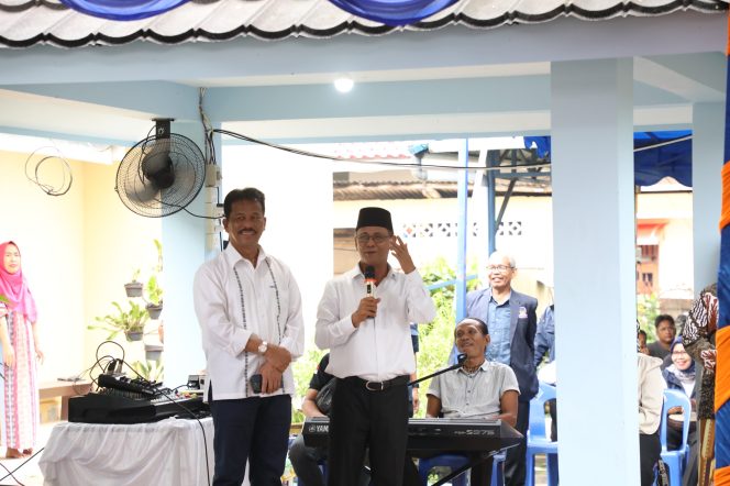 
					Acara tasyakuran Khazalik usai dilantik menjadi Anggota DPRD Provinsi Kepri periode 2024-2029, Senin (9/9/2024).