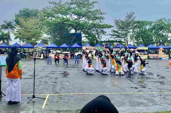 
					SMPN 1 Tanjungpinang juara lomba kreasi baris-berbaris yang digelar Badan Kesbangpol Tanjungpinang