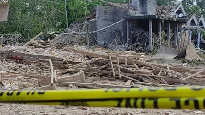 
					Ledakan di Rumah Pembuatan Petasan di Kabupaten Sumenep.