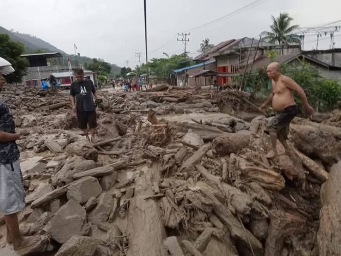 
					Banjir bandang kembali melanda Kecamatan Semadam (ist)