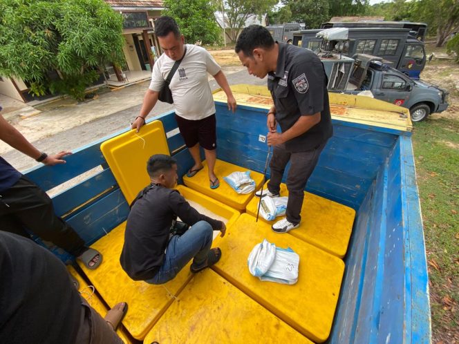 
					Penyelundupan 9,25 ton balok timah ilegal berhasil digagalkan polisi di Pelabuhan Tanjung Kalian (ist)