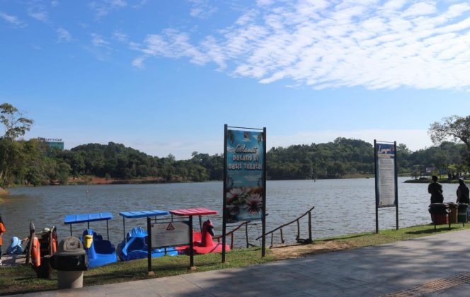 
					Pemandangan tempat wisata Taman Kolam Sekupang, Batam.
Foto: Atika/HarianHaluanKepri