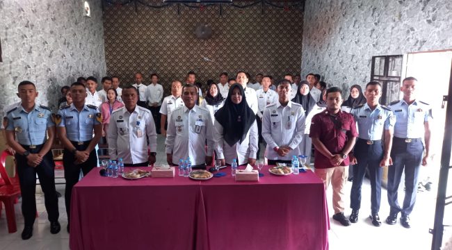 Kegiatan pemberian remisi di Lapas Kelas II A Tanjungpinang sebanyak 27 Warga Binaan Pemasyarakatan (WBP) pada perayaan Natal dan tahun baru, Rabu (25/12/2024).