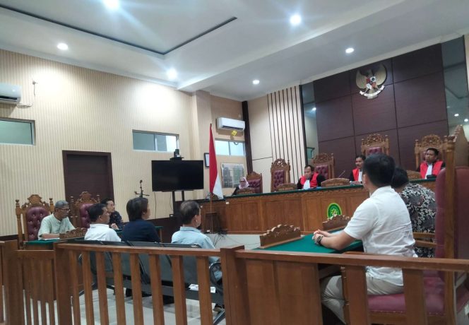 
					Sebanyak 3 saksi dihadirkan pihak penggugat sidang gugatan perdata jual beli tanah senilai Rp 19 Miliar Tahun 2019, berlokasi di jalan Rawasari, Kecamatan Tanjungpinang Timur, Kota Tanjungpinang