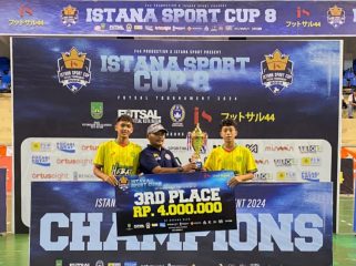  Tim Futsal MAN 2 Batam sukses mengukir prestasi dengan meraih Juara 3 pada ajang Istana Sport Cup 8 Futsal Tournament 2024 Kategori SMA/SMK/Sederajat. 