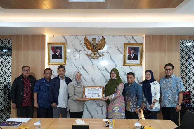 
					BP Batam kembali mengukir prestasi dengan meraih predikat Kualitas Tinggi dalam Pengawasan Penyelenggaraan Publik Tahun 2024 dari Ombudsman (ist)