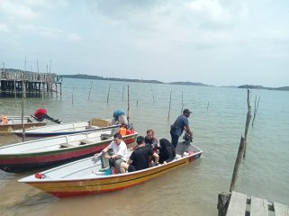  Spitbod piber menjadi salah satu pilihan transportasi menarik di kawasan Jembatan Barelang.
Foto:Atika/HarianHaluanKepri