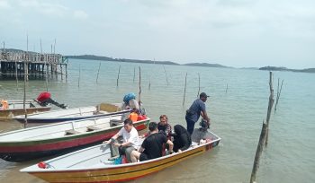  Spitbod piber menjadi salah satu pilihan transportasi menarik di kawasan Jembatan Barelang.
Foto:Atika/HarianHaluanKepri