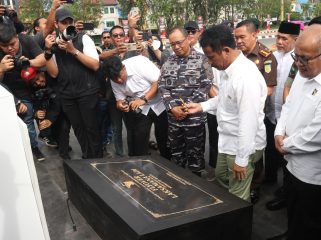  Kepala BP Batam, Muhammad Rudi, meresmikan Flyover Laksamana Ladi (Flyover Sei Ladi) pada Selasa pagi.
Foto:Atika/HarianHaluanKepri