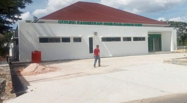 Bangunan gedung RSUD RAT Provinsi Kepri 