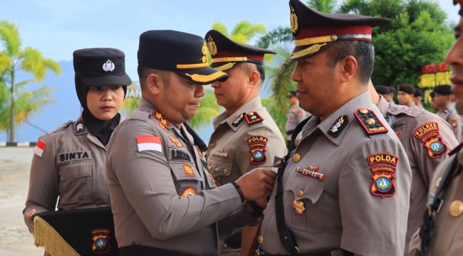 Upacara Sertijab Wakapolres dan Kasatreskrim Polres Kepulauan Anambas berlangsung di lapangan apel Catur Prasetya Polres Kepulauan Anambas, Sabtu ( 04/01/2025 )