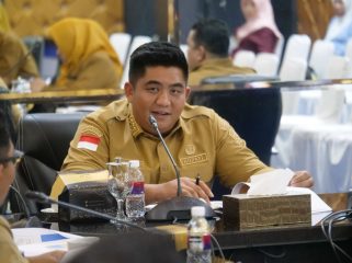 Bupati Bintan Roby Kurniawan saat memberikan arahan terkait kondisi cuaca ekstrim 