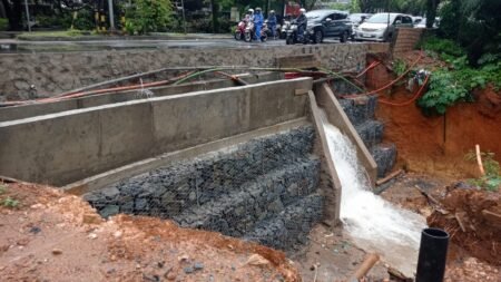 Longsor bahu jalan simpang MKP rampung diperbaiki dengan menggunakan konstruksi Bronjong yang kokoh