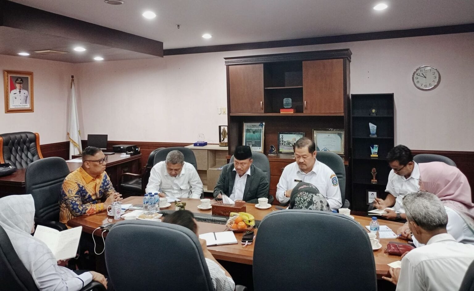 Audiensi Wakil Gubernur Kepri, Nyanyang Haris Pratamura bersama PT Pelabuhan Kepri di Kantor Graha Kepri Batam, Rabu (23/4)