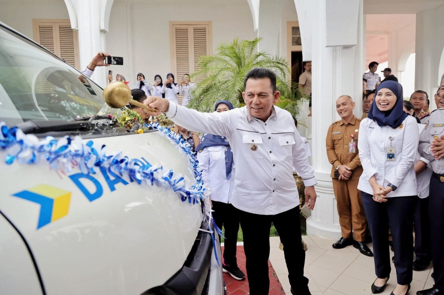 Peluncuran Angkutan Antar Moda KSPN oleh Gubernur Kepri Ansar Ahmad di Gedung Daerah