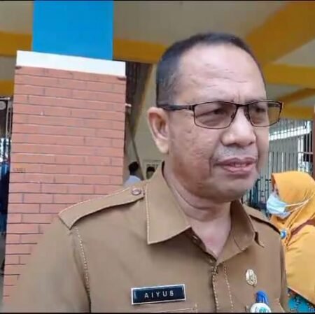 Kepala Biro Kesra Setdaprov Kepri Aiyub