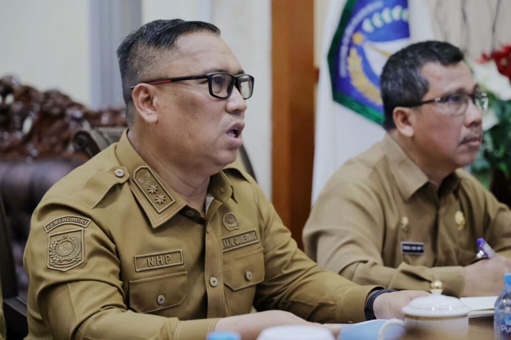 Wakil Gubernur Kepri sekaligus Ketua LPTQ, Nyanyang Harris Pratamura memimpin rapat persiapan pelaksanaan STQH XI tingkat Provinsi Kepri tahun 2025.