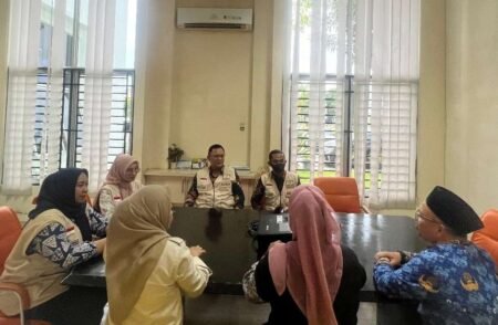 Ombudsman saat lakukan pertemuan di Kantor RSUD Embung Fatimah sebagai ungkapan rasa empati dan pihak keluarga informasinya telah bisa menerima dan memaafkan peristiwa ini, Rabu (18/06/2025).
