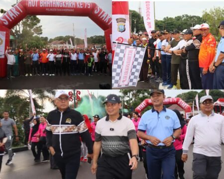 Sempana HUT Bhayangkara ke-79 tahun 2025, Polresta Tanjungpinang sukses menggelar kegiatan jalan santai dan senam bersama dengan ribuan masyarakat Kota Tanjungpinang, di Taman Tugu Sirih, Minggu (29/06/2025).