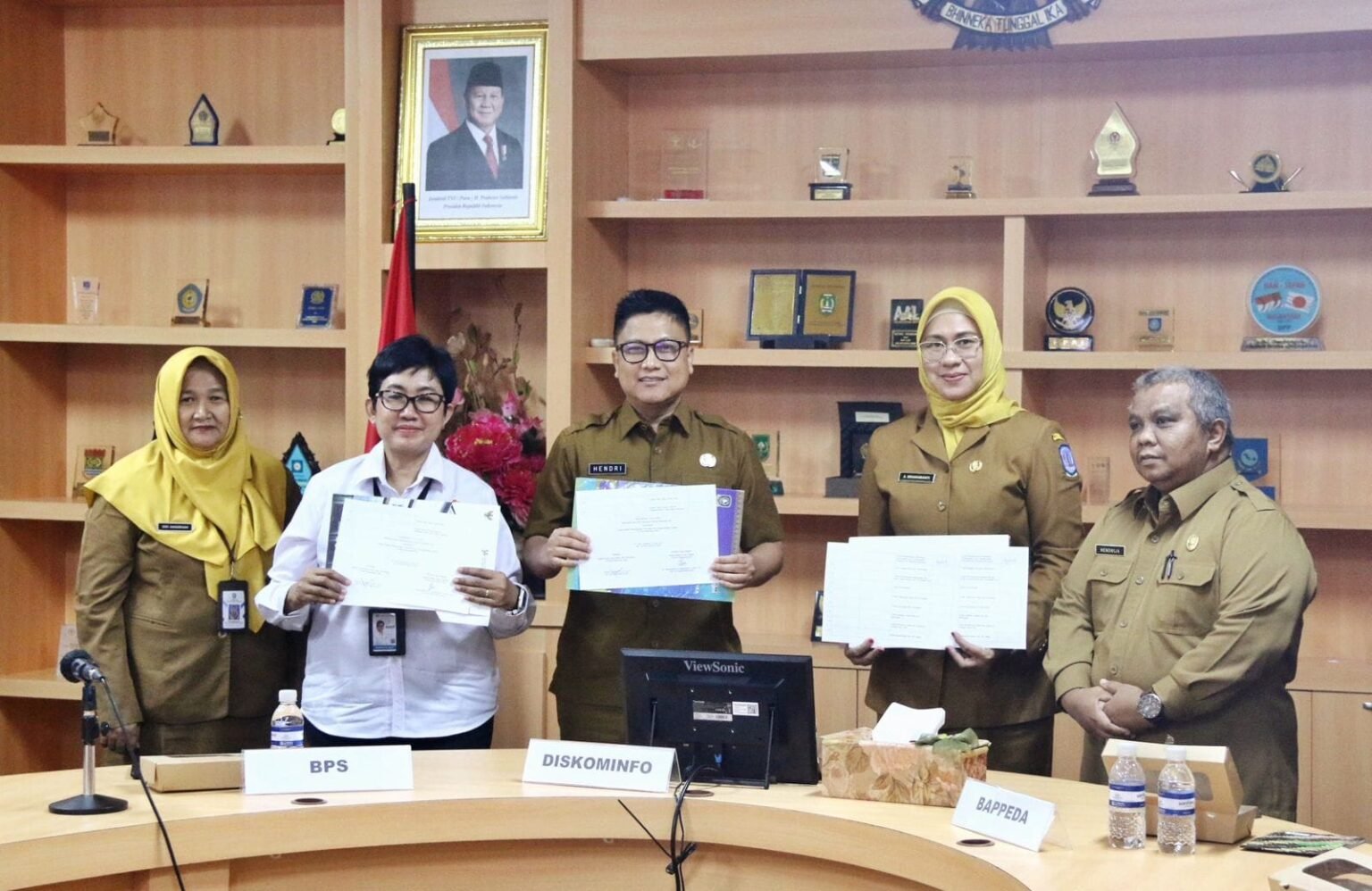 Rapat Manajemen dan Tata Kelola Data Tahap I di Lingkungan Provinsi Kepri yang digelar di Ruang Rapat Sekda Lantai 3, Kantor Gubernur Kepri, Tanjungpinang.