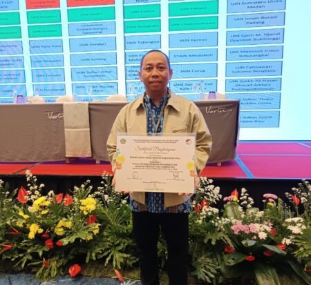 Ketua STAIN SAR Kepri, Dr. H. Muhammad Faisal