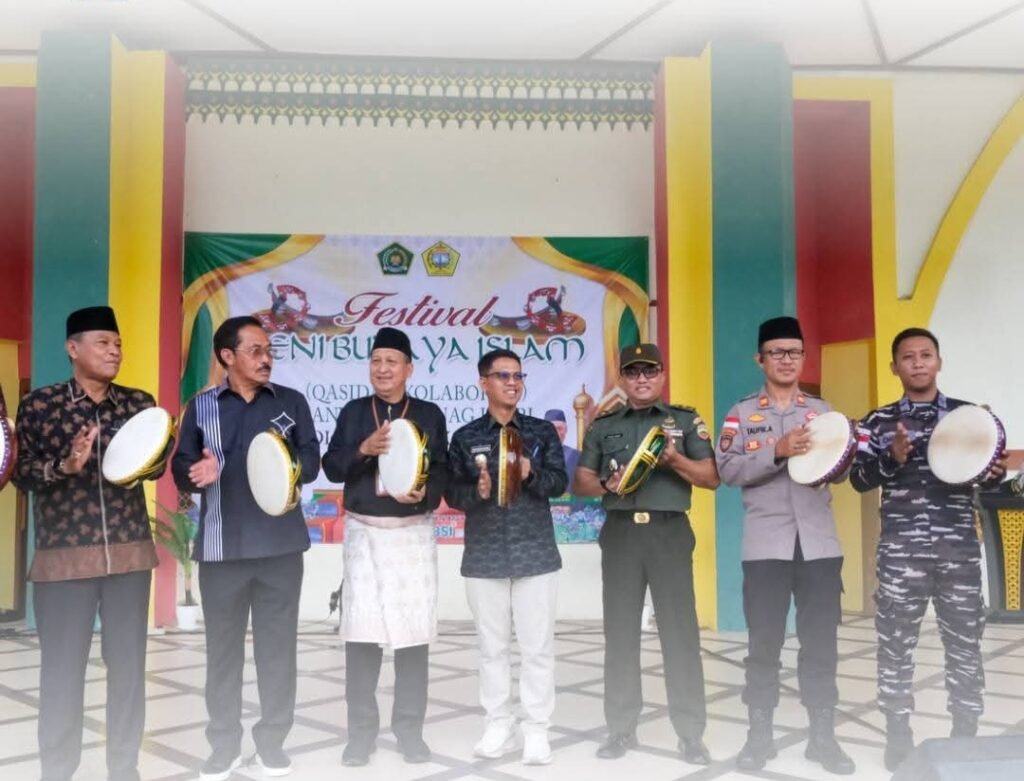 Bupati Karimun Hadiri Festival Seni Budaya Qasidah Kemenag