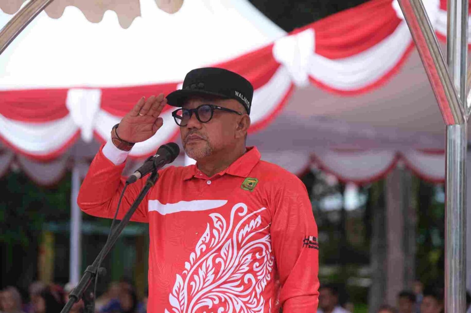 Lis Minta Peserta Gerak Jalan Jaga Etika dan Semangat Juang Walikota Tanjunpinang Lis Darmansyah