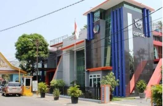 Liputan Konferensi Pers Dibatasi, Kinerja Oknum Petugas BC Dipertanyakan Sejumlah Wartawan di Tanjungpinang Kantor Bea Cukai Tanjungpinang, Provinsi Kepri.