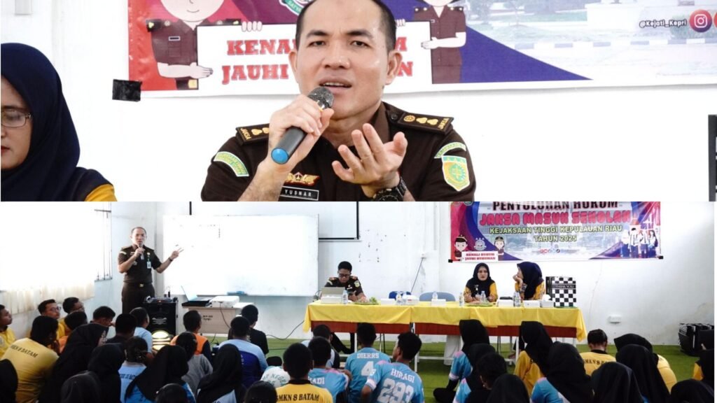 Tim Jaksa Masuk Sekolah (JMS) dipimpin oleh Kasi Penerangan Hukum Yusnar Yusuf, S.H. M.H dengan anggota Tim terdiri dari Rama Andika Putra, Syahla Regina Paramita dan Dodi saat memberikan materi di SMKN 8 Batam, Kamis (09/10/2025)