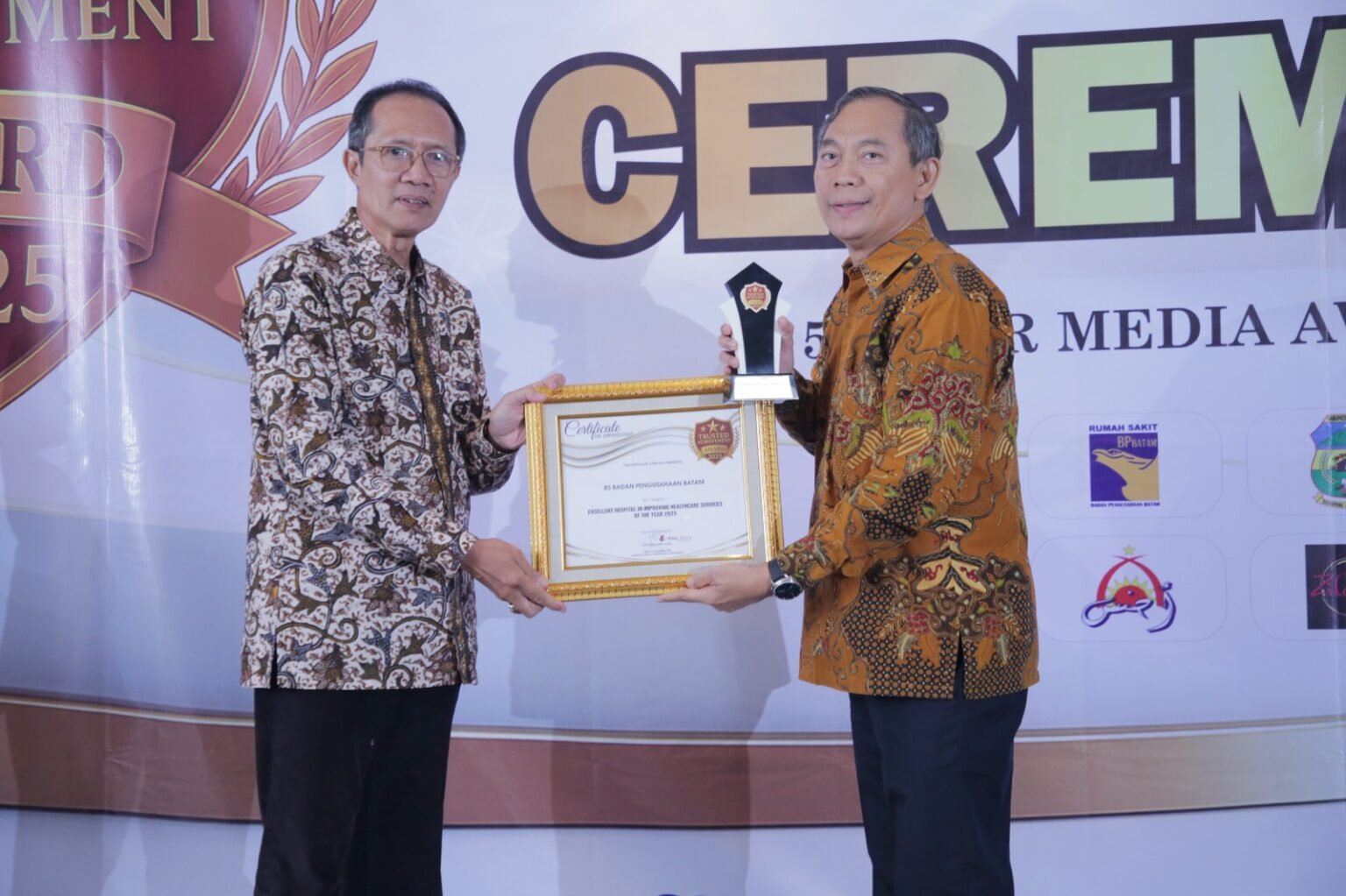 RSBP Batam Raih Penghargaan Trusted Achievement Award 2025