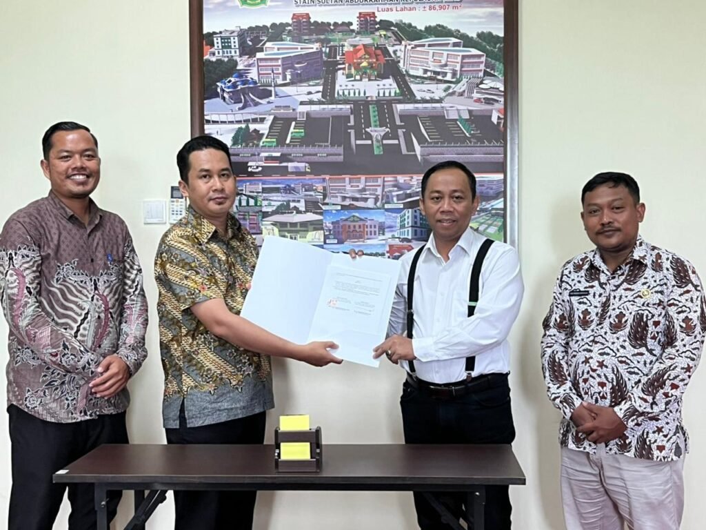 STAIN Kepri dan FISIP UMRAH Teken MoU perkuat kolaborasi akademik dan pengembangan keilmuan