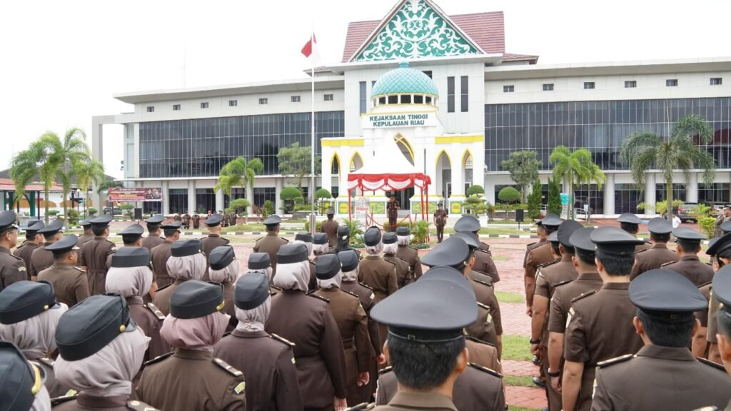 Kejati Kepri mempublikasikan capaian kinerja penanganan perkara tindak pidana korupsi, Senin (08/12/2025).